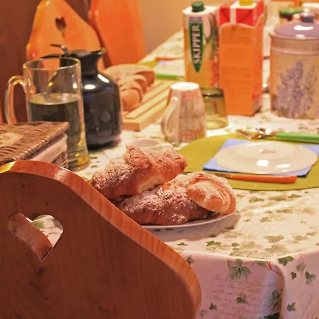 ラ カーサ スル サッソ 3* デルヴィオ