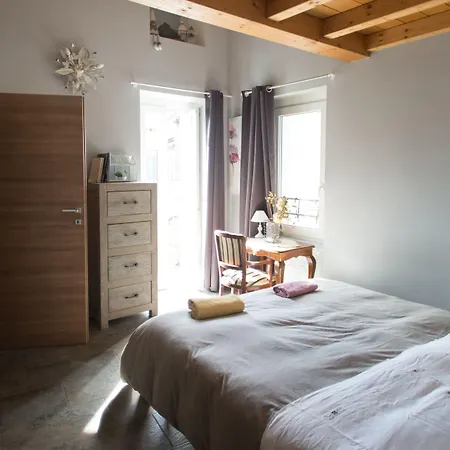 La Casa Sul Sasso בית הארחה 3*