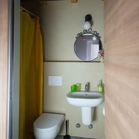 La Casa Sul Sasso 3* 데르비오