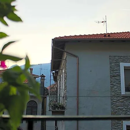 La Casa Sul Sasso 3* 데르비오